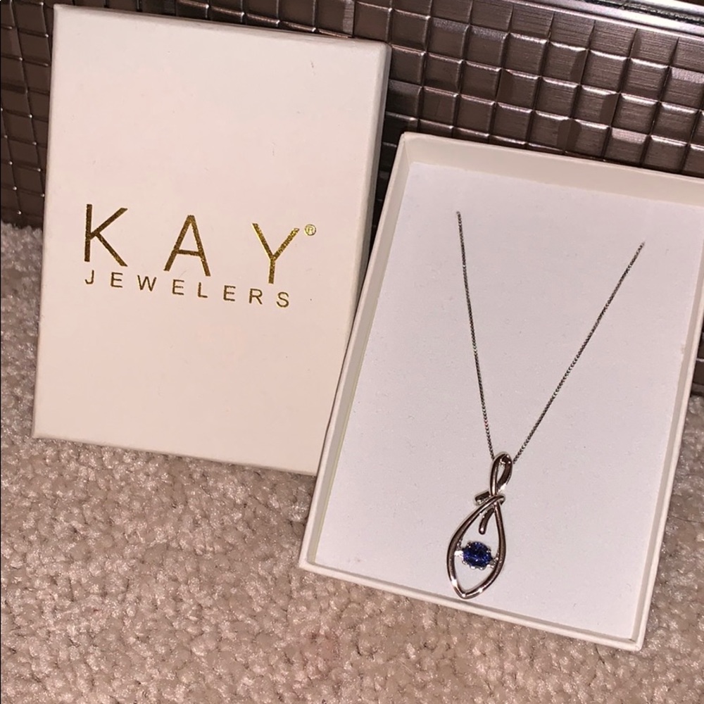 Kay Jewelers Silver Teardrop Necklace